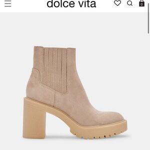 NEW Dolce Vita Caster H20 Boots in Dune Size 9